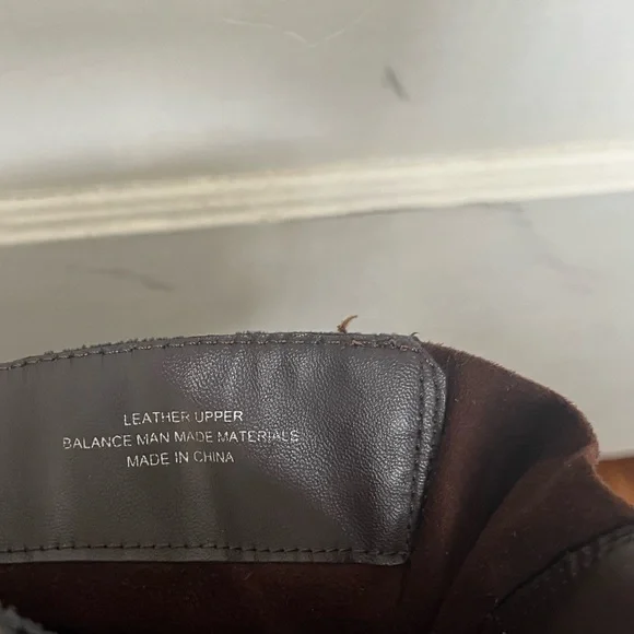 BOC Women’s size 8 High Brown Leather Boots with Buckle - Picture 6 of 7